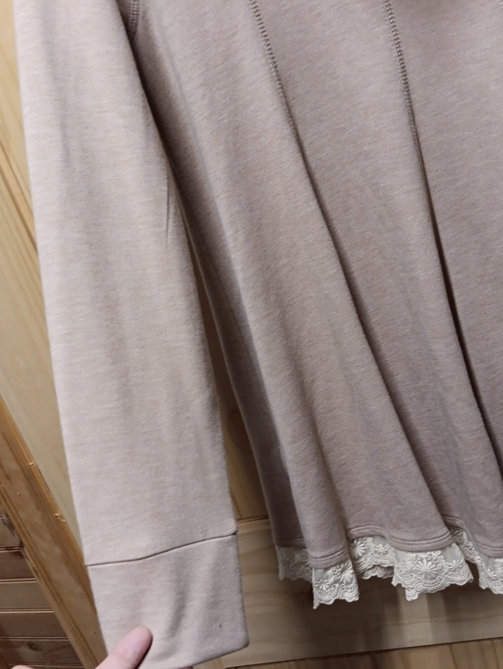 Logo Lounge Women’s Taupe Hooded Zip Jacket with Lace At Hem NWOT - Picture 4 of 8
